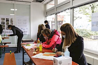 Teilnehmende eines Workshops zur Umgestaltung des Alois-Harbeck-Platzes